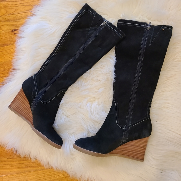 Suade Boots - Picture 5 of 9